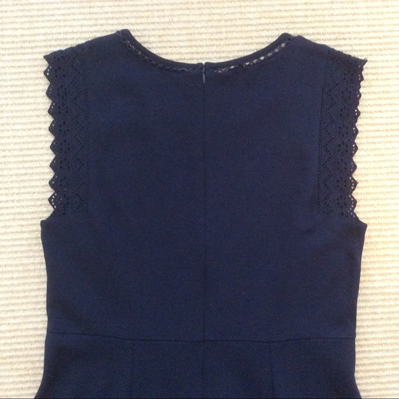 Talbots Navy Dress w/ Eyelet Trim - L - Picture 11 of 13